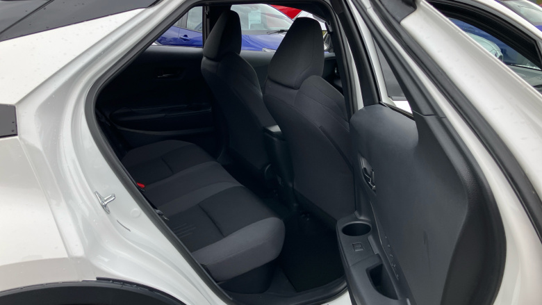 Toyota C-HR 2.0 PHEV Design 5dr CVT Hatchback